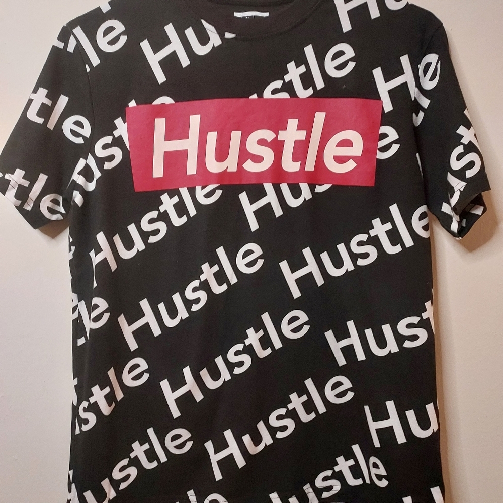 Black and White 'Hustle' Graphic T-Shirt